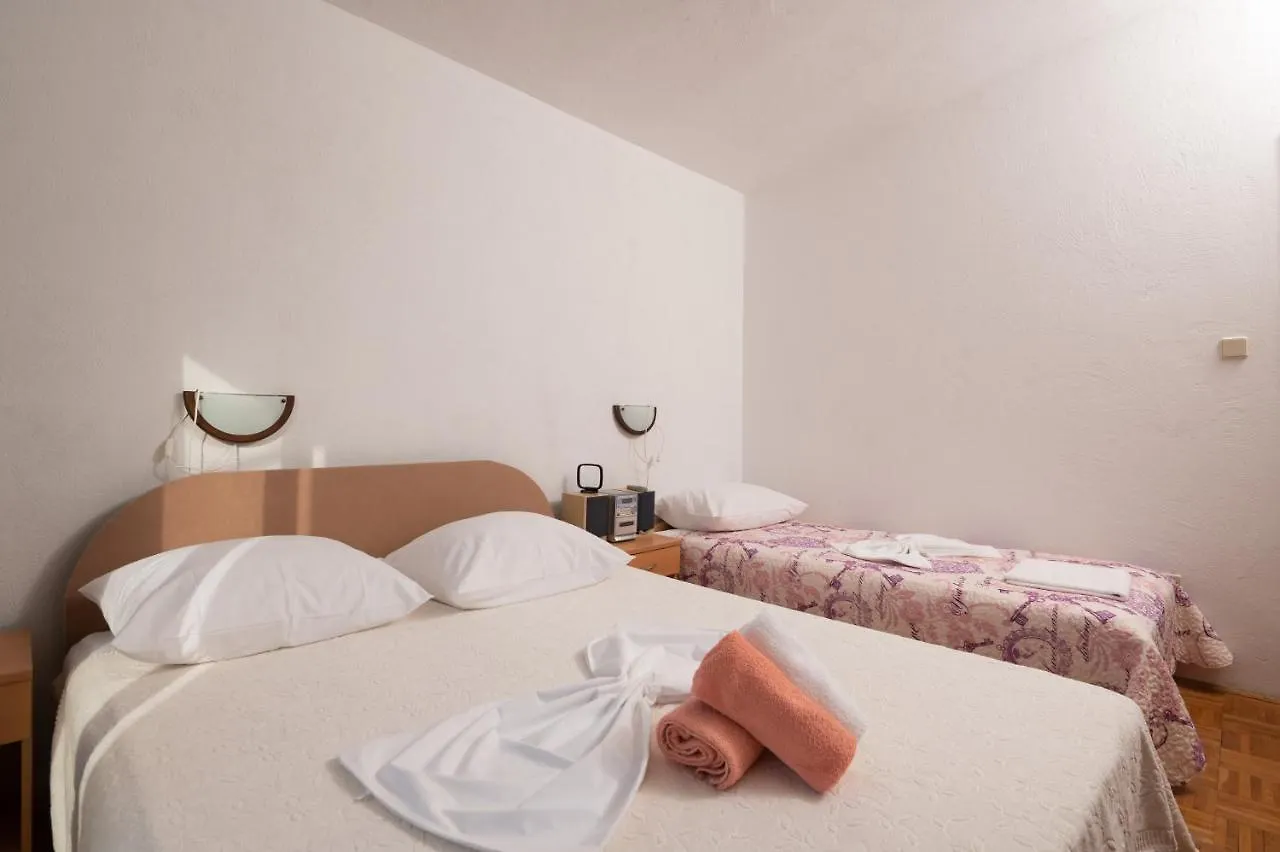 Marina'S Apartments Razanac