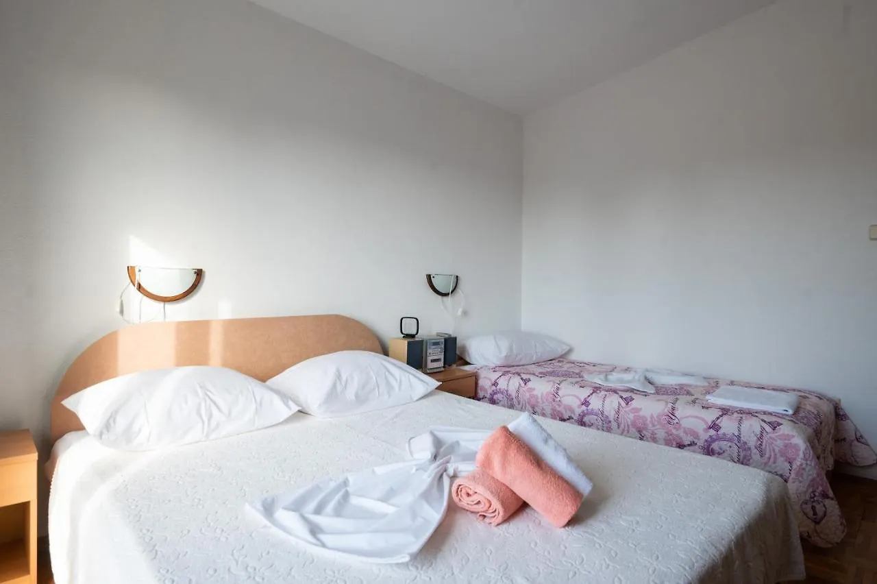 Marina'S Apartments Razanac Croatia