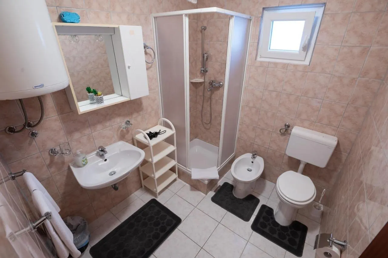 Marina'S Apartments Razanac