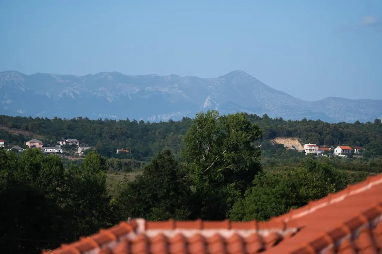 Marina'S Apartments Razanac Croatia