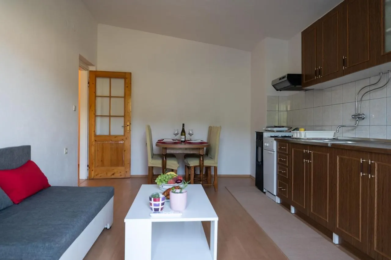 Marina'S Apartments Ražanac クロアチア